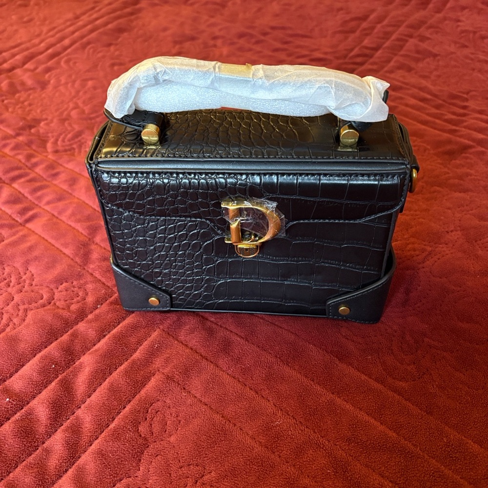 Elegant Black Crocodile Pattern Briefcase